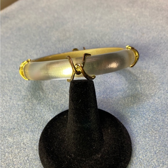 Vintage Alexis Bittar lucite bangle - Picture 4 of 8